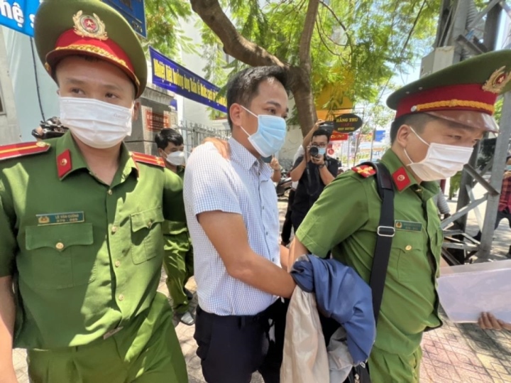 Đảng viên nhận 'quà tặng' trái quy định, Đảng ủy CDC Khánh Hòa bị cảnh cáo-Điều Hướng F8BET