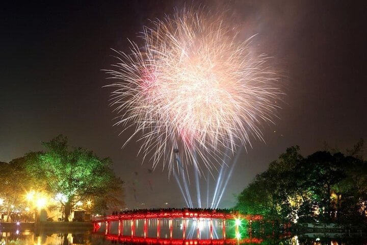 Hà Nội bắn pháo hoa tại 30 điểm kỷ niệm 70 năm Ngày Giải phóng Thủ đô-Kèo tài xỉu 789bet
