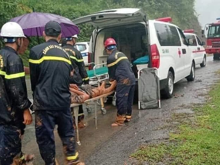 Vụ sạt lở đất vùi lấp ô tô khách tại Hà Giang: Danh tính 15 người thương vong-NEW88 code giờ vàng